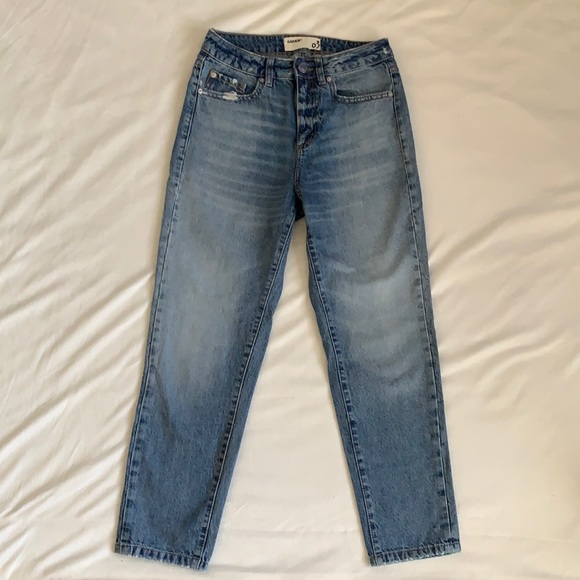 Mom Jeans - Picture 1 of 4